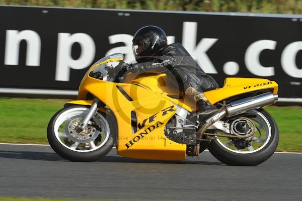 Motorcycle action photographs;Trackday digital images;event digital images;eventdigitalimages;no limits trackday;oulton park;oulton park circuit cheshire;oulton park photographs;peter wileman photography;trackday;trackday photos