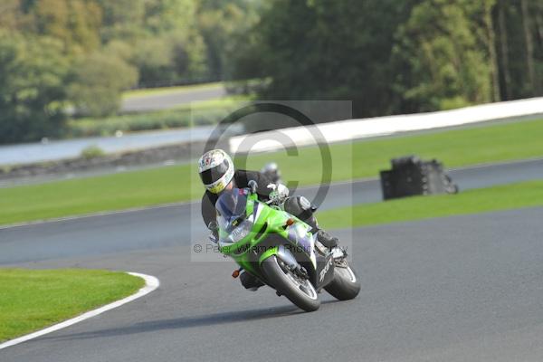 Motorcycle action photographs;Trackday digital images;event digital images;eventdigitalimages;no limits trackday;oulton park;oulton park circuit cheshire;oulton park photographs;peter wileman photography;trackday;trackday photos