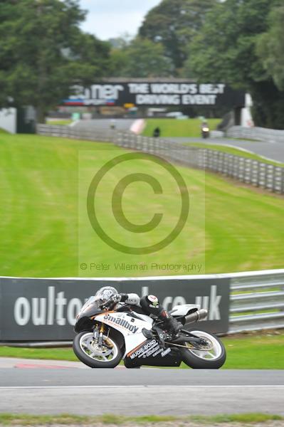 Motorcycle action photographs;Trackday digital images;event digital images;eventdigitalimages;no limits trackday;oulton park;oulton park circuit cheshire;oulton park photographs;peter wileman photography;trackday;trackday photos