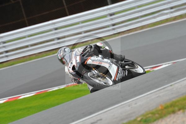 Motorcycle action photographs;Trackday digital images;event digital images;eventdigitalimages;no limits trackday;oulton park;oulton park circuit cheshire;oulton park photographs;peter wileman photography;trackday;trackday photos