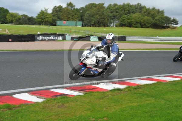 Motorcycle action photographs;Trackday digital images;event digital images;eventdigitalimages;no limits trackday;oulton park;oulton park circuit cheshire;oulton park photographs;peter wileman photography;trackday;trackday photos