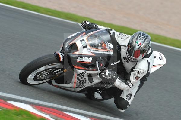 Motorcycle action photographs;Trackday digital images;event digital images;eventdigitalimages;no limits trackday;oulton park;oulton park circuit cheshire;oulton park photographs;peter wileman photography;trackday;trackday photos