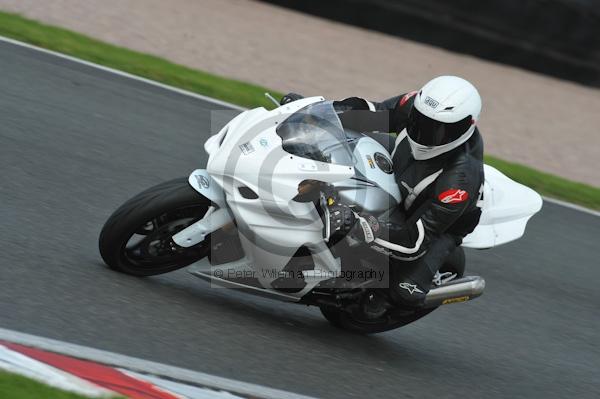 Motorcycle action photographs;Trackday digital images;event digital images;eventdigitalimages;no limits trackday;oulton park;oulton park circuit cheshire;oulton park photographs;peter wileman photography;trackday;trackday photos