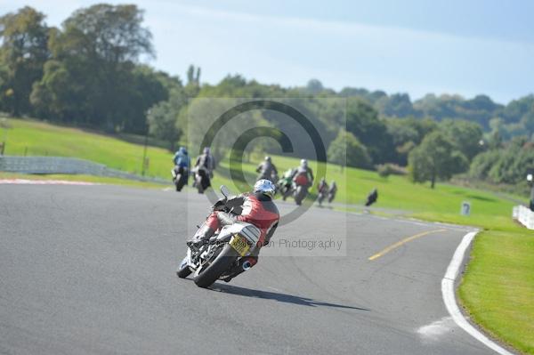 Motorcycle action photographs;Trackday digital images;event digital images;eventdigitalimages;no limits trackday;oulton park;oulton park circuit cheshire;oulton park photographs;peter wileman photography;trackday;trackday photos