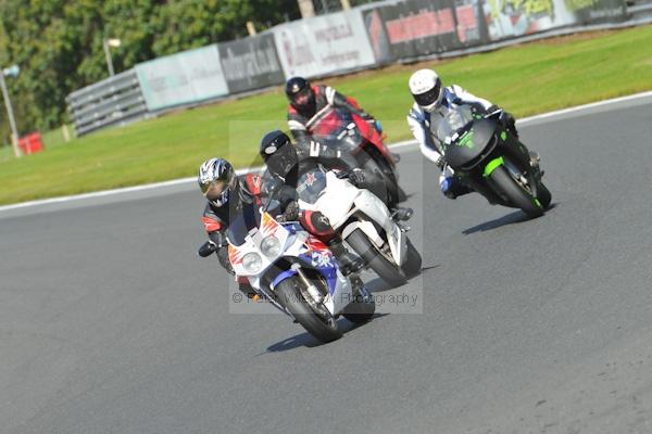Motorcycle action photographs;Trackday digital images;event digital images;eventdigitalimages;no limits trackday;oulton park;oulton park circuit cheshire;oulton park photographs;peter wileman photography;trackday;trackday photos