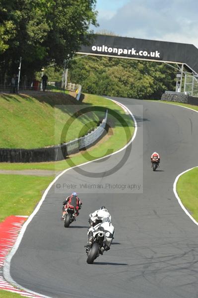 Motorcycle action photographs;Trackday digital images;event digital images;eventdigitalimages;no limits trackday;oulton park;oulton park circuit cheshire;oulton park photographs;peter wileman photography;trackday;trackday photos