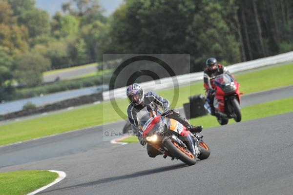 Motorcycle action photographs;Trackday digital images;event digital images;eventdigitalimages;no limits trackday;oulton park;oulton park circuit cheshire;oulton park photographs;peter wileman photography;trackday;trackday photos