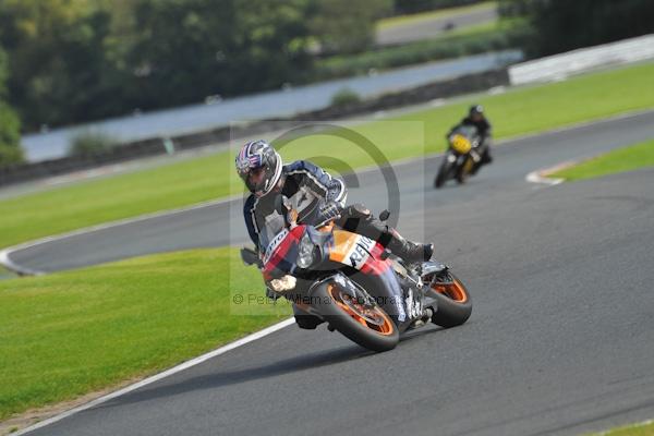 Motorcycle action photographs;Trackday digital images;event digital images;eventdigitalimages;no limits trackday;oulton park;oulton park circuit cheshire;oulton park photographs;peter wileman photography;trackday;trackday photos