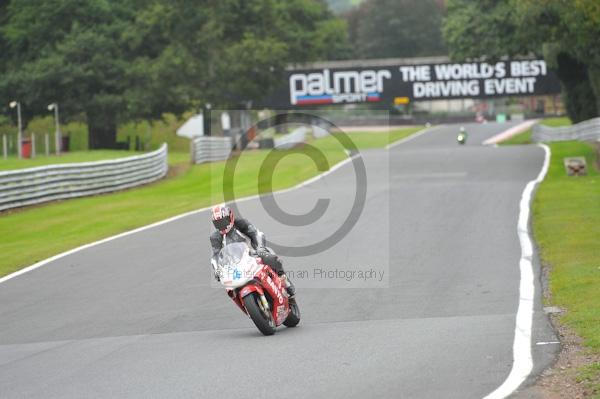 Motorcycle action photographs;Trackday digital images;event digital images;eventdigitalimages;no limits trackday;oulton park;oulton park circuit cheshire;oulton park photographs;peter wileman photography;trackday;trackday photos