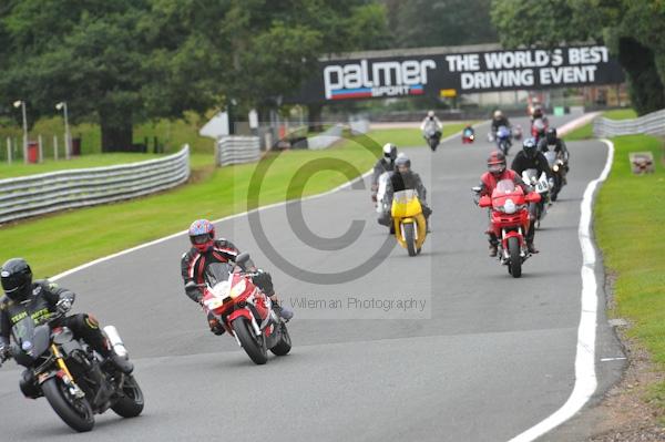 Motorcycle action photographs;Trackday digital images;event digital images;eventdigitalimages;no limits trackday;oulton park;oulton park circuit cheshire;oulton park photographs;peter wileman photography;trackday;trackday photos
