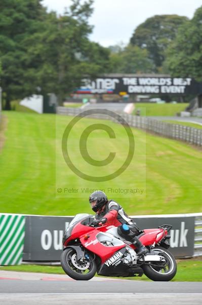 Motorcycle action photographs;Trackday digital images;event digital images;eventdigitalimages;no limits trackday;oulton park;oulton park circuit cheshire;oulton park photographs;peter wileman photography;trackday;trackday photos