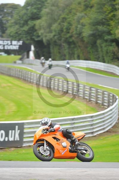 Motorcycle action photographs;Trackday digital images;event digital images;eventdigitalimages;no limits trackday;oulton park;oulton park circuit cheshire;oulton park photographs;peter wileman photography;trackday;trackday photos