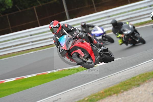 Motorcycle action photographs;Trackday digital images;event digital images;eventdigitalimages;no limits trackday;oulton park;oulton park circuit cheshire;oulton park photographs;peter wileman photography;trackday;trackday photos