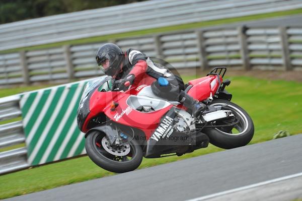 Motorcycle action photographs;Trackday digital images;event digital images;eventdigitalimages;no limits trackday;oulton park;oulton park circuit cheshire;oulton park photographs;peter wileman photography;trackday;trackday photos