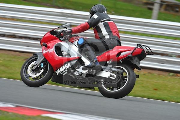 Motorcycle action photographs;Trackday digital images;event digital images;eventdigitalimages;no limits trackday;oulton park;oulton park circuit cheshire;oulton park photographs;peter wileman photography;trackday;trackday photos