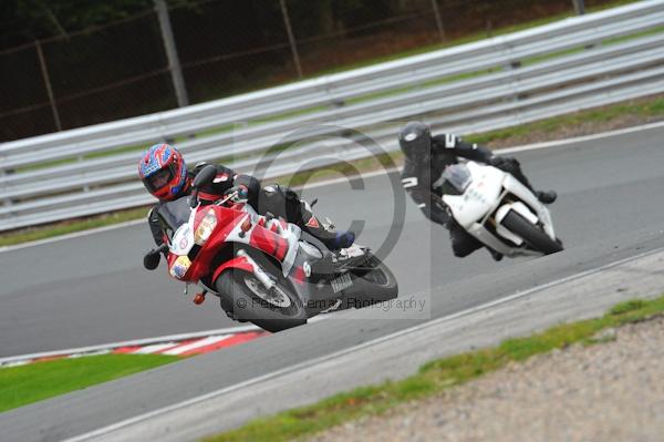 Motorcycle action photographs;Trackday digital images;event digital images;eventdigitalimages;no limits trackday;oulton park;oulton park circuit cheshire;oulton park photographs;peter wileman photography;trackday;trackday photos