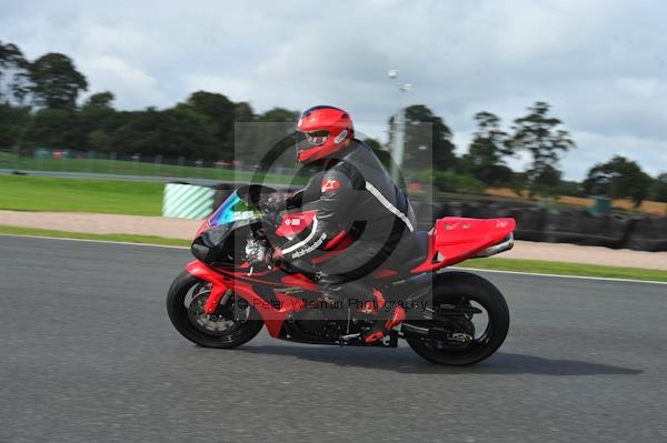 Motorcycle action photographs;Trackday digital images;event digital images;eventdigitalimages;no limits trackday;oulton park;oulton park circuit cheshire;oulton park photographs;peter wileman photography;trackday;trackday photos
