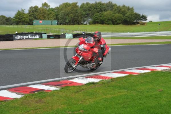 Motorcycle action photographs;Trackday digital images;event digital images;eventdigitalimages;no limits trackday;oulton park;oulton park circuit cheshire;oulton park photographs;peter wileman photography;trackday;trackday photos