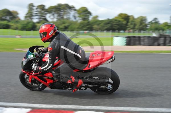 Motorcycle action photographs;Trackday digital images;event digital images;eventdigitalimages;no limits trackday;oulton park;oulton park circuit cheshire;oulton park photographs;peter wileman photography;trackday;trackday photos