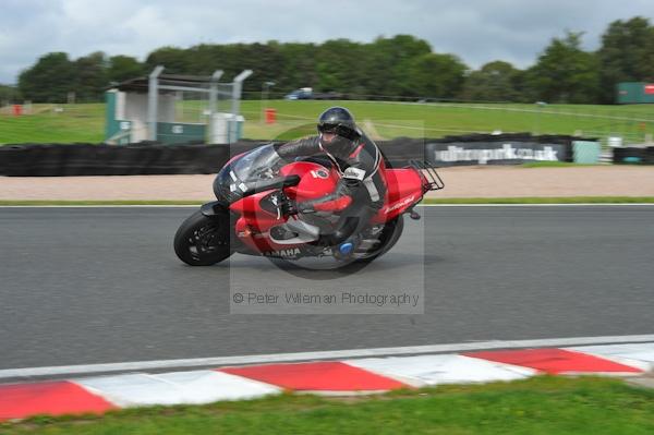 Motorcycle action photographs;Trackday digital images;event digital images;eventdigitalimages;no limits trackday;oulton park;oulton park circuit cheshire;oulton park photographs;peter wileman photography;trackday;trackday photos
