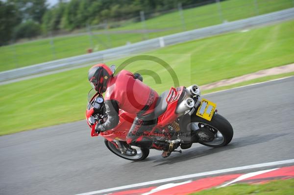 Motorcycle action photographs;Trackday digital images;event digital images;eventdigitalimages;no limits trackday;oulton park;oulton park circuit cheshire;oulton park photographs;peter wileman photography;trackday;trackday photos