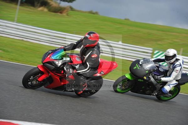 Motorcycle action photographs;Trackday digital images;event digital images;eventdigitalimages;no limits trackday;oulton park;oulton park circuit cheshire;oulton park photographs;peter wileman photography;trackday;trackday photos