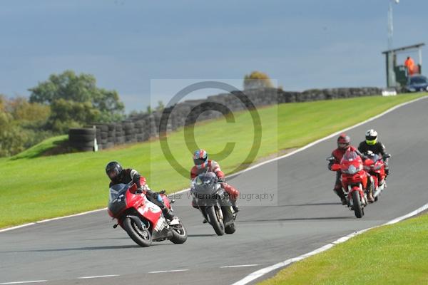 Motorcycle action photographs;Trackday digital images;event digital images;eventdigitalimages;no limits trackday;oulton park;oulton park circuit cheshire;oulton park photographs;peter wileman photography;trackday;trackday photos