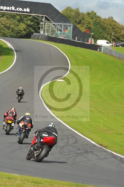 Motorcycle action photographs;Trackday digital images;event digital images;eventdigitalimages;no limits trackday;oulton park;oulton park circuit cheshire;oulton park photographs;peter wileman photography;trackday;trackday photos