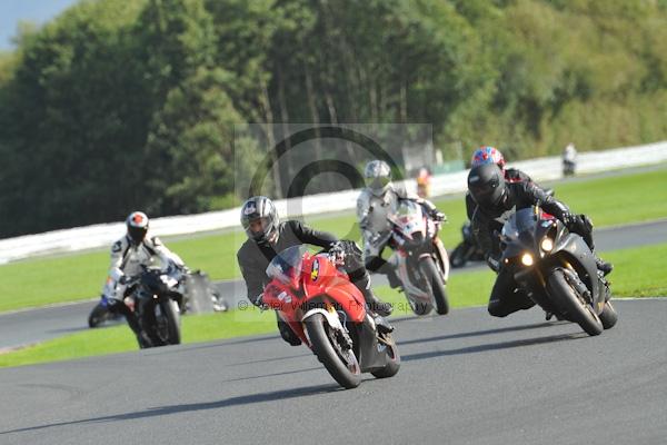 Motorcycle action photographs;Trackday digital images;event digital images;eventdigitalimages;no limits trackday;oulton park;oulton park circuit cheshire;oulton park photographs;peter wileman photography;trackday;trackday photos