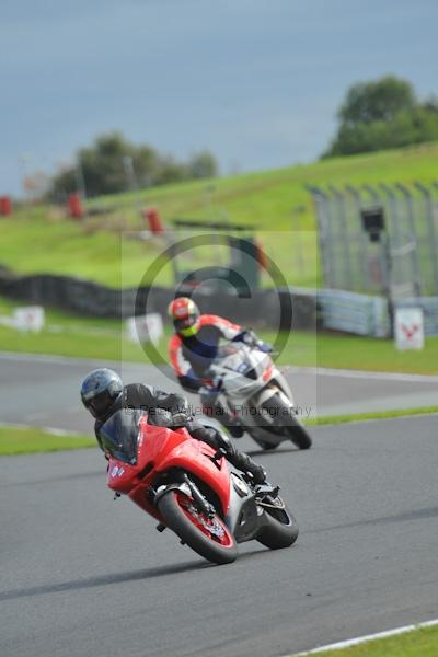Motorcycle action photographs;Trackday digital images;event digital images;eventdigitalimages;no limits trackday;oulton park;oulton park circuit cheshire;oulton park photographs;peter wileman photography;trackday;trackday photos