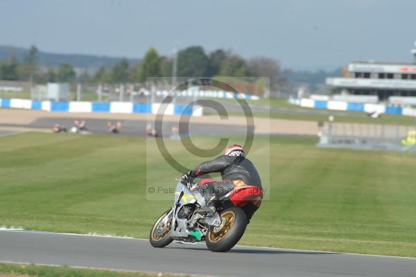 Motorcycle action photographs;Trackday digital images;donington;donington park leicestershire;donington photographs;event digital images;eventdigitalimages;no limits trackday;peter wileman photography;trackday;trackday photos