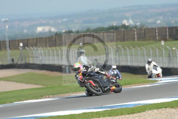Motorcycle action photographs;Trackday digital images;donington;donington park leicestershire;donington photographs;event digital images;eventdigitalimages;no limits trackday;peter wileman photography;trackday;trackday photos