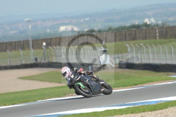 Motorcycle action photographs;Trackday digital images;donington;donington park leicestershire;donington photographs;event digital images;eventdigitalimages;no limits trackday;peter wileman photography;trackday;trackday photos