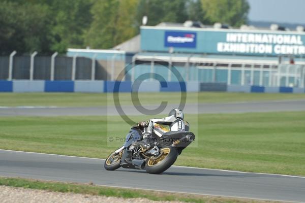 Motorcycle action photographs;Trackday digital images;donington;donington park leicestershire;donington photographs;event digital images;eventdigitalimages;no limits trackday;peter wileman photography;trackday;trackday photos