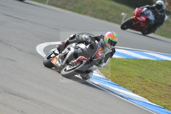 Motorcycle action photographs;Trackday digital images;donington;donington park leicestershire;donington photographs;event digital images;eventdigitalimages;no limits trackday;peter wileman photography;trackday;trackday photos