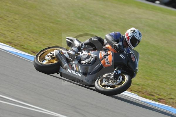 Motorcycle action photographs;Trackday digital images;donington;donington park leicestershire;donington photographs;event digital images;eventdigitalimages;no limits trackday;peter wileman photography;trackday;trackday photos
