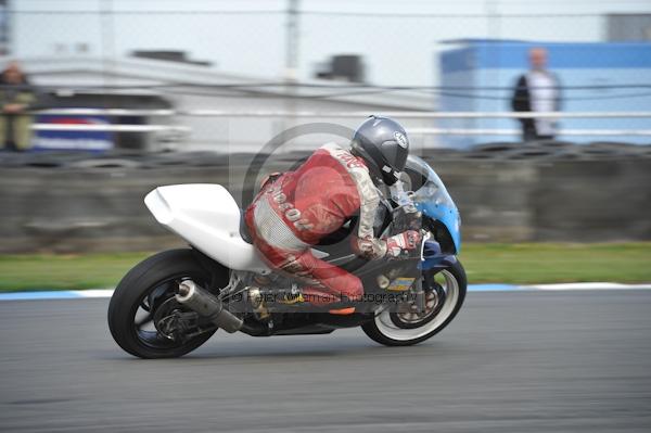 Motorcycle action photographs;Trackday digital images;donington;donington park leicestershire;donington photographs;event digital images;eventdigitalimages;no limits trackday;peter wileman photography;trackday;trackday photos