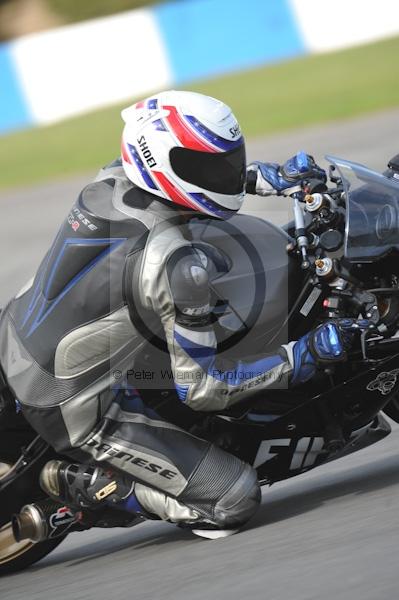 Motorcycle action photographs;Trackday digital images;donington;donington park leicestershire;donington photographs;event digital images;eventdigitalimages;no limits trackday;peter wileman photography;trackday;trackday photos