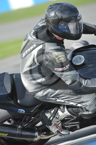 Motorcycle action photographs;Trackday digital images;donington;donington park leicestershire;donington photographs;event digital images;eventdigitalimages;no limits trackday;peter wileman photography;trackday;trackday photos