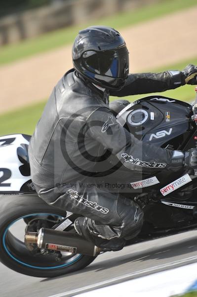 Motorcycle action photographs;Trackday digital images;donington;donington park leicestershire;donington photographs;event digital images;eventdigitalimages;no limits trackday;peter wileman photography;trackday;trackday photos