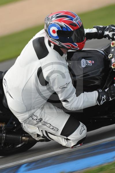 Motorcycle action photographs;Trackday digital images;donington;donington park leicestershire;donington photographs;event digital images;eventdigitalimages;no limits trackday;peter wileman photography;trackday;trackday photos
