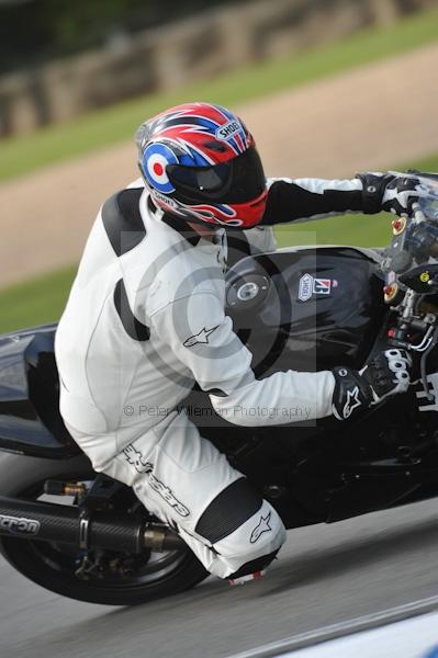 Motorcycle action photographs;Trackday digital images;donington;donington park leicestershire;donington photographs;event digital images;eventdigitalimages;no limits trackday;peter wileman photography;trackday;trackday photos