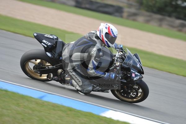 Motorcycle action photographs;Trackday digital images;donington;donington park leicestershire;donington photographs;event digital images;eventdigitalimages;no limits trackday;peter wileman photography;trackday;trackday photos