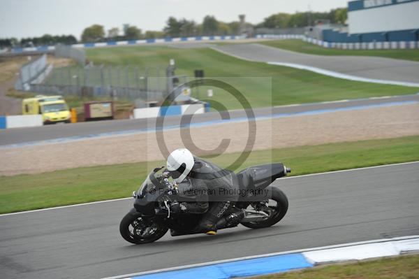 Motorcycle action photographs;Trackday digital images;donington;donington park leicestershire;donington photographs;event digital images;eventdigitalimages;no limits trackday;peter wileman photography;trackday;trackday photos