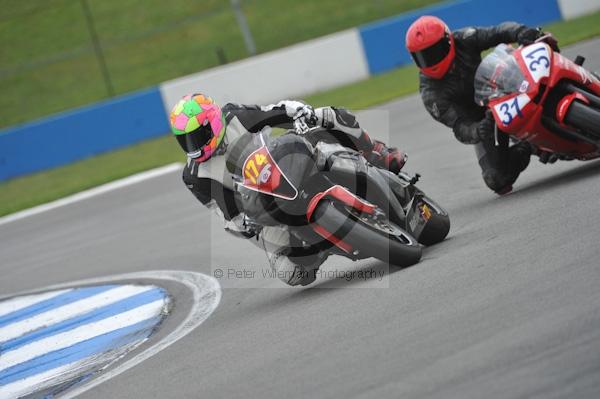 Motorcycle action photographs;Trackday digital images;donington;donington park leicestershire;donington photographs;event digital images;eventdigitalimages;no limits trackday;peter wileman photography;trackday;trackday photos