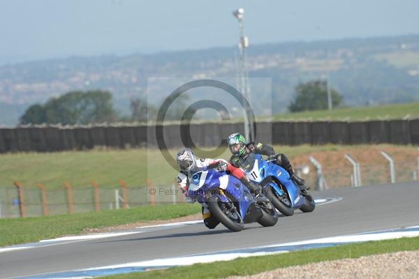 Motorcycle action photographs;Trackday digital images;donington;donington park leicestershire;donington photographs;event digital images;eventdigitalimages;no limits trackday;peter wileman photography;trackday;trackday photos