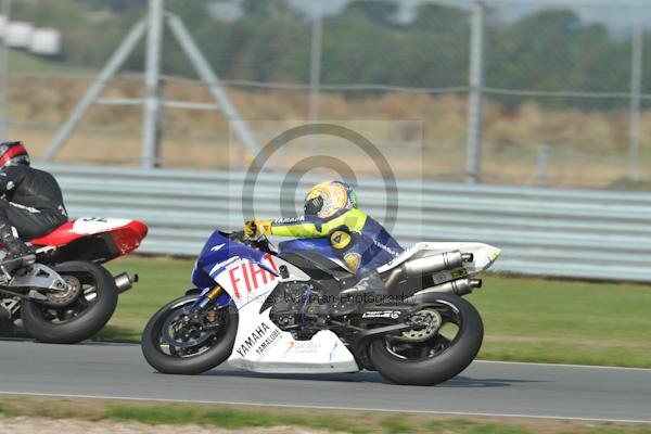 Motorcycle action photographs;Trackday digital images;donington;donington park leicestershire;donington photographs;event digital images;eventdigitalimages;no limits trackday;peter wileman photography;trackday;trackday photos