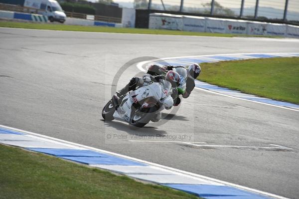 Motorcycle action photographs;Trackday digital images;donington;donington park leicestershire;donington photographs;event digital images;eventdigitalimages;no limits trackday;peter wileman photography;trackday;trackday photos