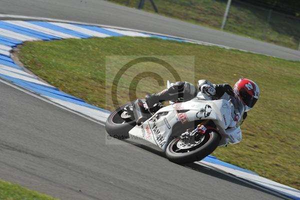 Motorcycle action photographs;Trackday digital images;donington;donington park leicestershire;donington photographs;event digital images;eventdigitalimages;no limits trackday;peter wileman photography;trackday;trackday photos