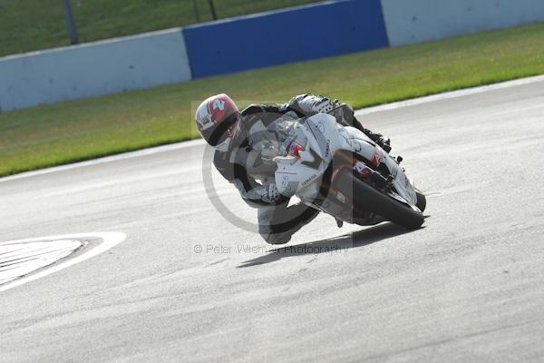 Motorcycle action photographs;Trackday digital images;donington;donington park leicestershire;donington photographs;event digital images;eventdigitalimages;no limits trackday;peter wileman photography;trackday;trackday photos
